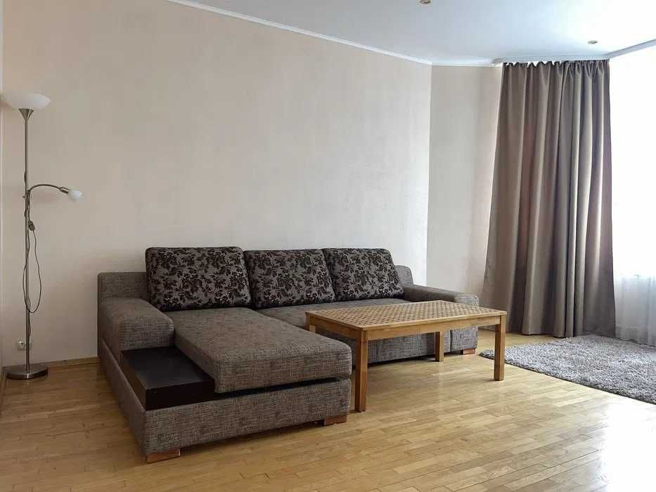 Оренда 2-к квартири на просп. Миколи Бажана