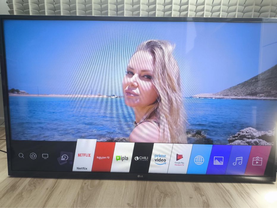 Nowy Telewizor LG 43 Smart