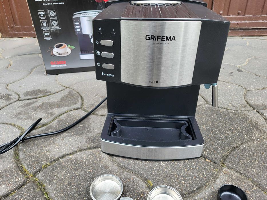 GRIFEMA GC3002 Ekspres do kawy z systemem Latte go, 1,6L nowy