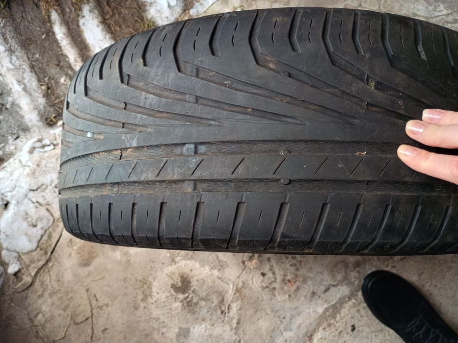 Продам шини 4 шт