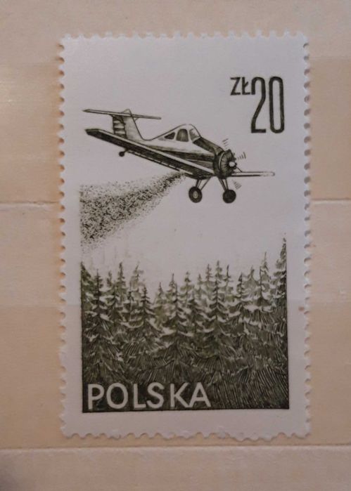 Znaczek pocztowy z błędem Fi 2337. Typ II. Czysty.