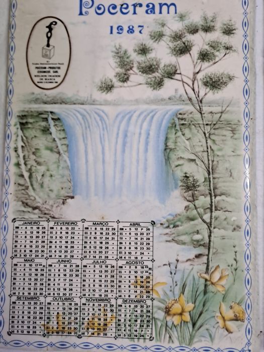 Coleção de calendários antigos de azulejo