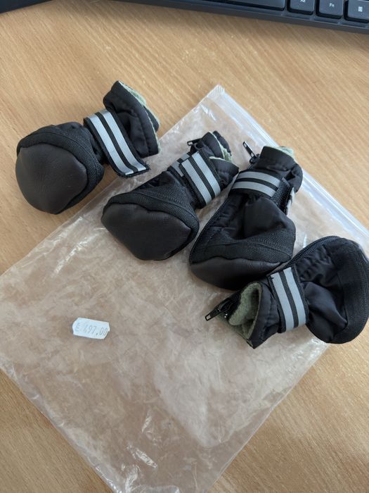 Продаю взуття для собачки