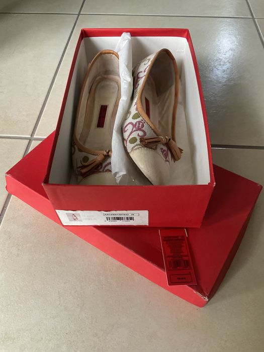 Carolina Herrera sabrinas