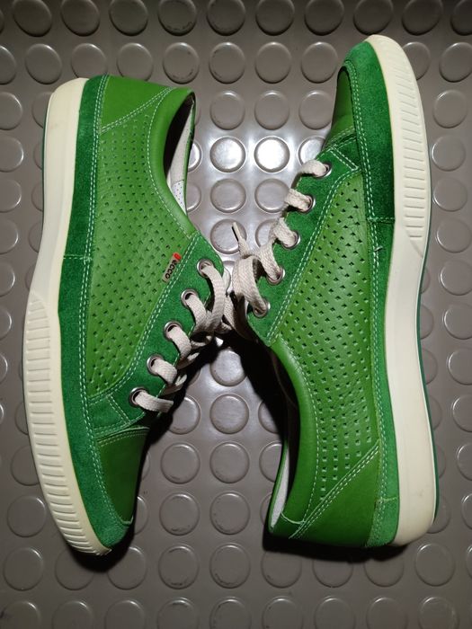 Женская обувь - Мокасины