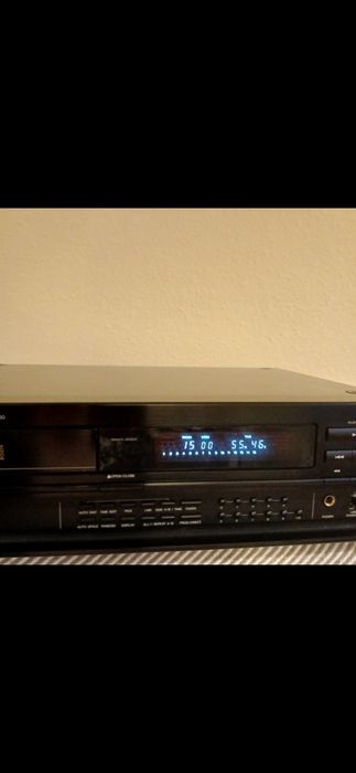 Denon dcd 1460 качественный CD проигрователь .