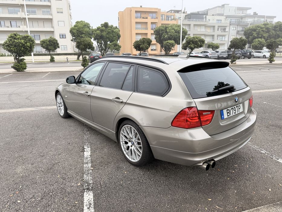 BMW 320i Touring