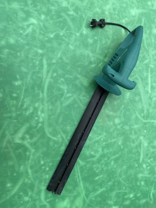 Corta-sebes elétrico Bosch