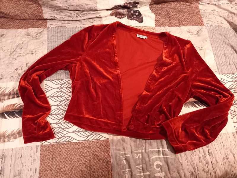 Czerwone bolerko welurowe