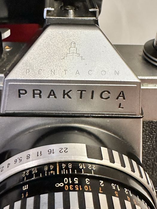 Praktica L  Tessar 2.8, 50 mm.