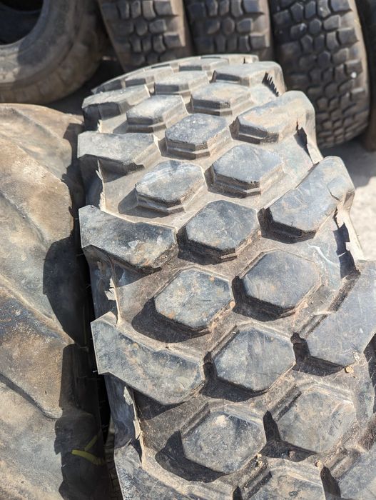 12.5R20 12.5-20 335/80r20 Continental MPT 80 opona