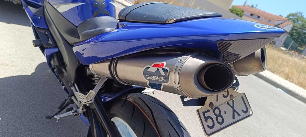 Yamaha R1 2004 Azul