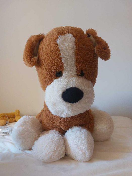 Peluche Cão Gigante