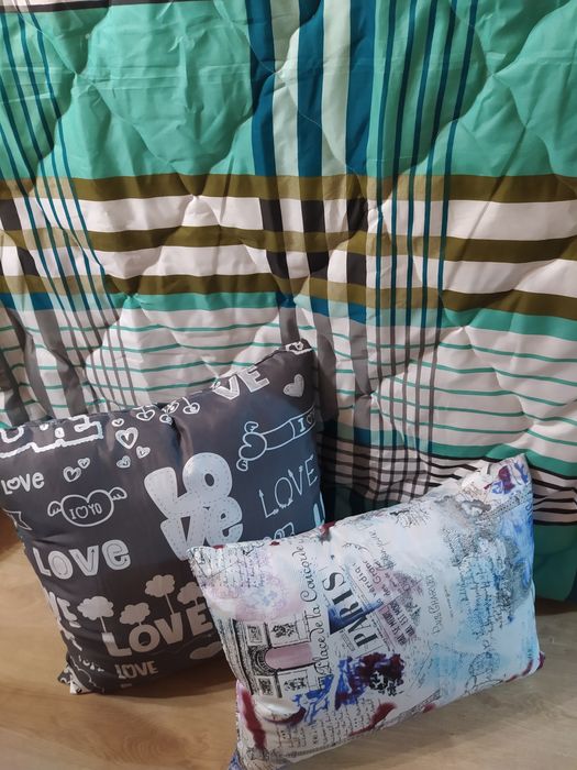 Зимнее фабричное полуторное одеяло.