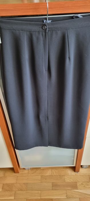 Spódnica czarna midi M
