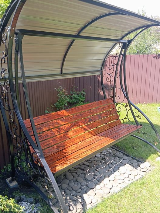 Качель садовая .