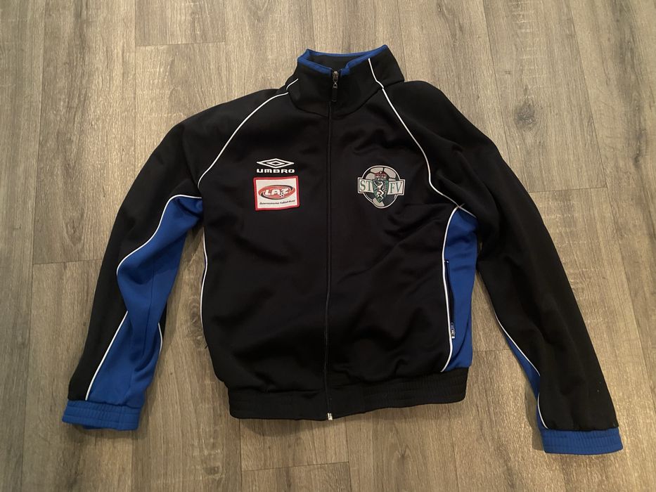 футбольна кофта Umbro