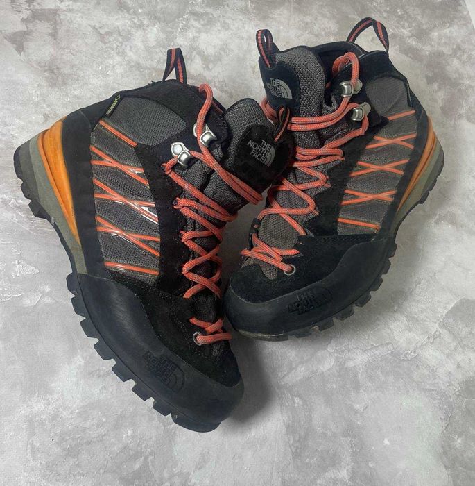 Треккинговые ботинки модели The North Face Verto S3K Gore-Tex 38 размер 24 см
