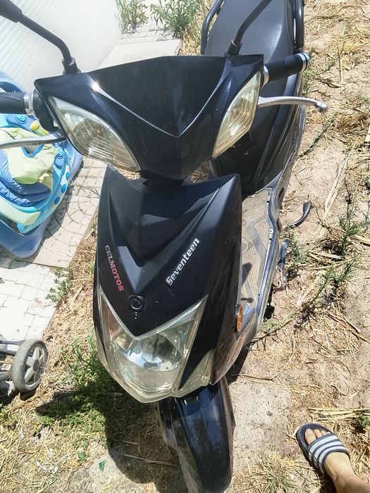 Mota elétrica em ótimo estado