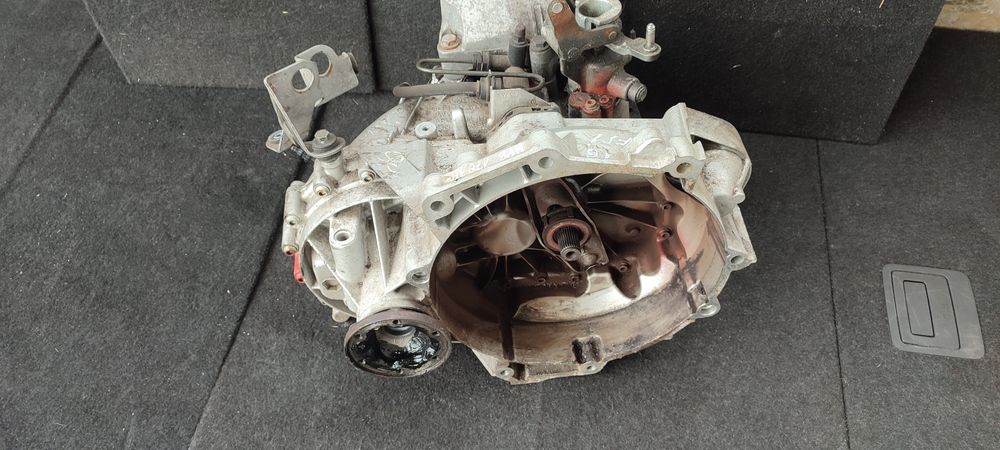 Коробка передач 1.6FSI HPB JJU  6ступка Пасат Б6 бензин Гольф 5 6 Шкод
