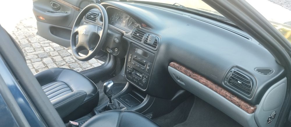 Pegeut 406 Sedan