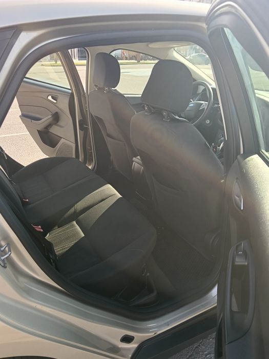 Ford Focus 2017 VIN 1FADP3F2XHL269937 фото оголошення 9 з 11