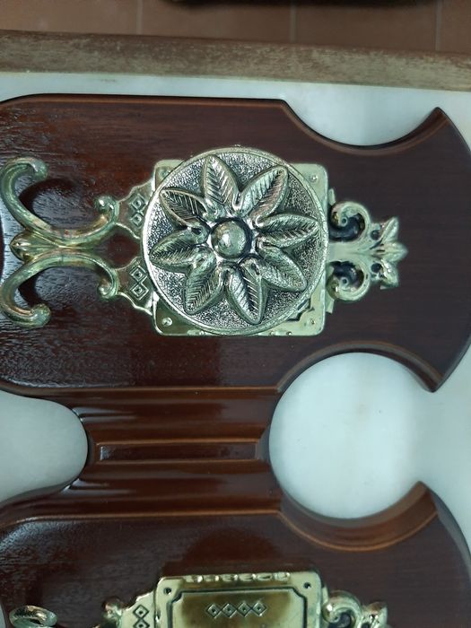 Cabide com três penduradores