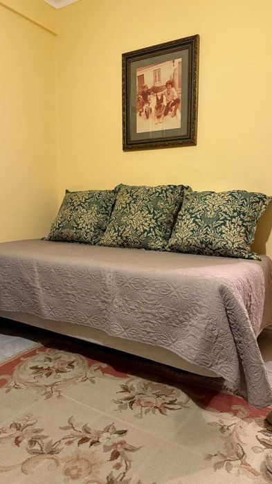 Cama (somier) e colchão novo