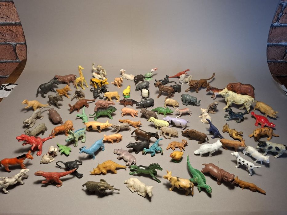 Figurka prl zestaw Zwierzęta 88szt zabawka