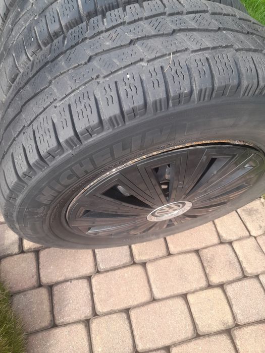 Sprzedam koła używane na oponach zimowych