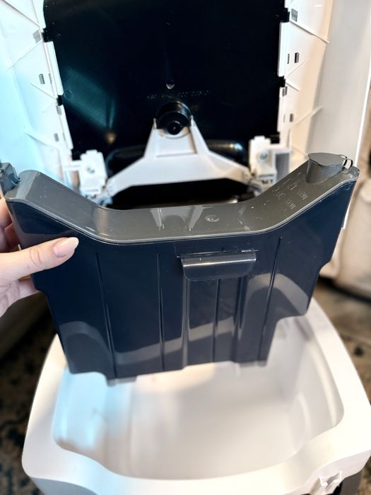 Odkurzacz piorący Bosch AquaWash&Clean BWD421PRO 2100W – użyty 2 razy