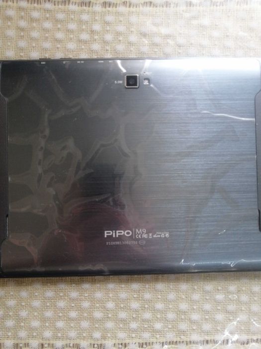 Планшет  Pipo M9