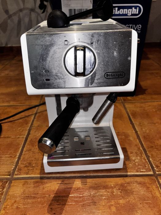 Ekspres kolbowy DeLonghi ECP33.21.W