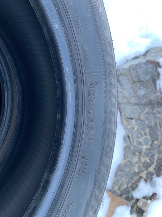 - Bridgestone Blizzak LM01AZ 225 55 17, 97H