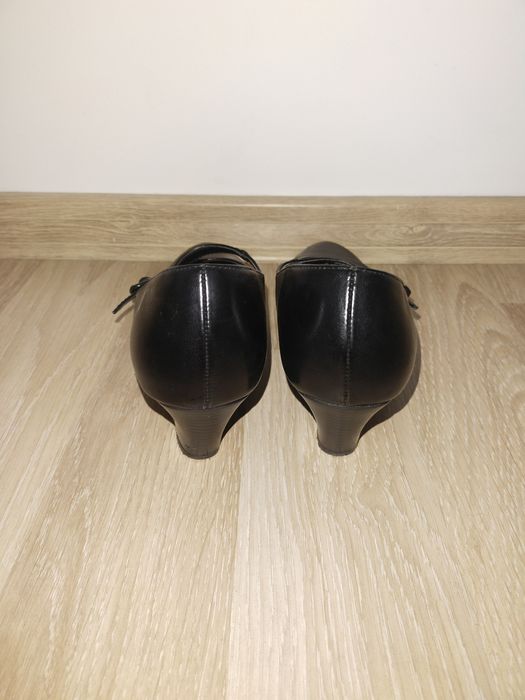 Buty na obcasie czarne