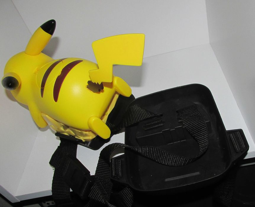 Pokemon XY Battle Ready Pikachu Disc Shooter 2014 Nintendo Tomy