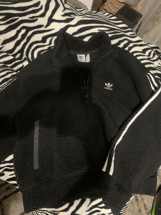 Фірмова куртка adidas