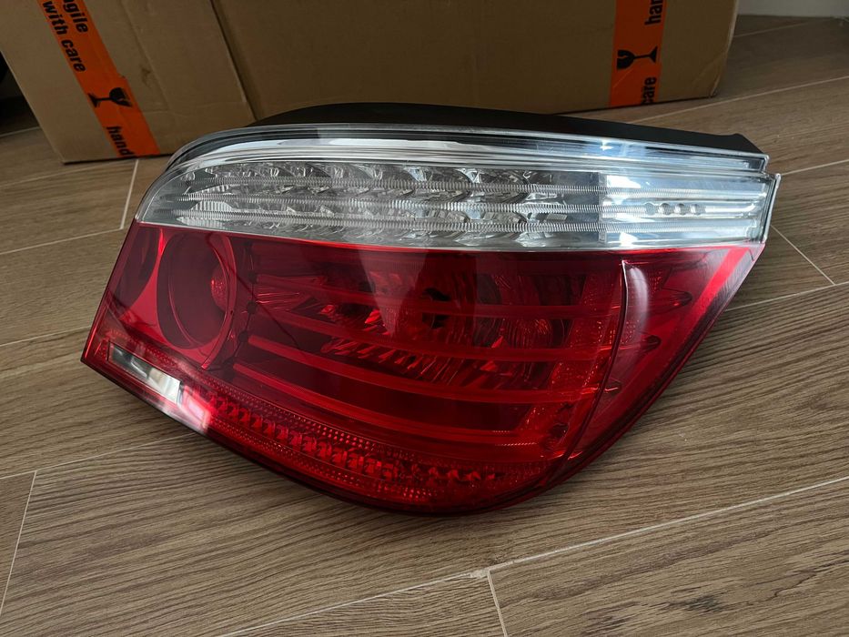 Farolins Traseiros BMW E60 LCI (OEM Hella)