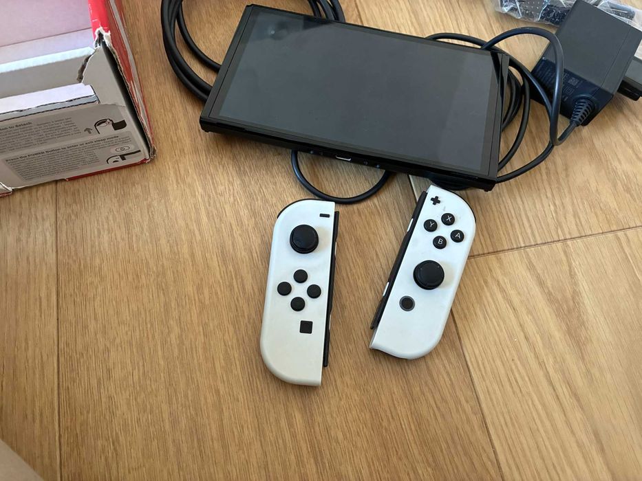 Konsola NINTENDO Switch Oled Biała