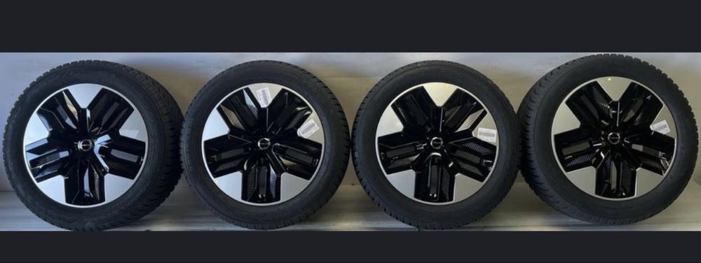 Volvo Ex30 Koła Alu 225/55r18 Nokian zima 5x108 Oryginał