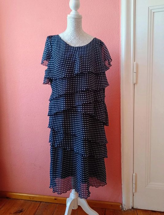 Świetna sukienka Szyk Collection -46/48