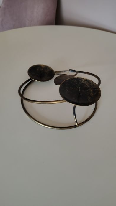 Nowy metalowy świecznik Butik