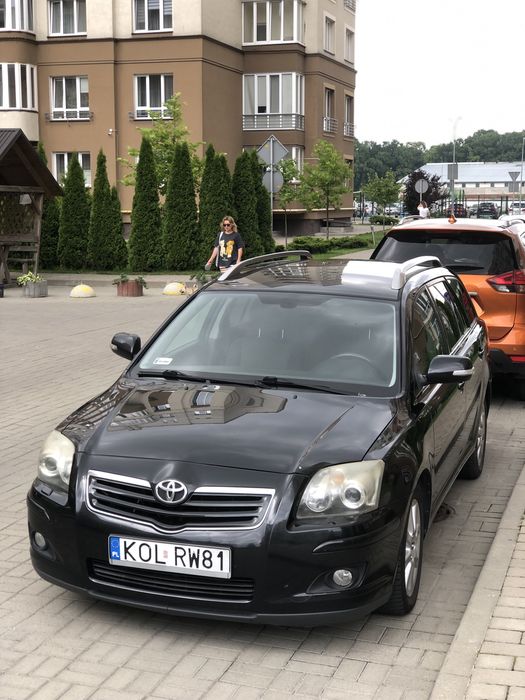 Toyota Avensis 2006p. 2.0 дизель для військових, авто у Львові