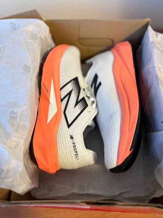 Новые ОРИГИНАЛ оригінал беговые кроссовки кросівки New Balance нб Propel V5