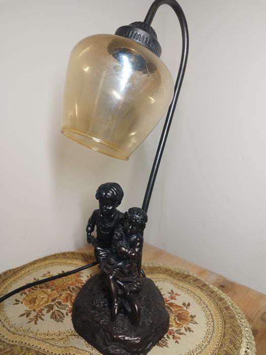 Винтажная настольная лампа