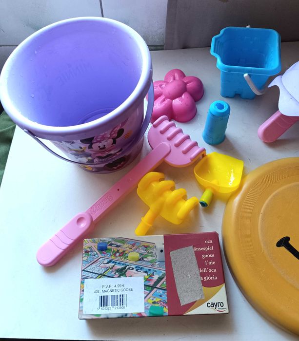 Balde de Praia, Pás, Formas e Jogos para a Praia