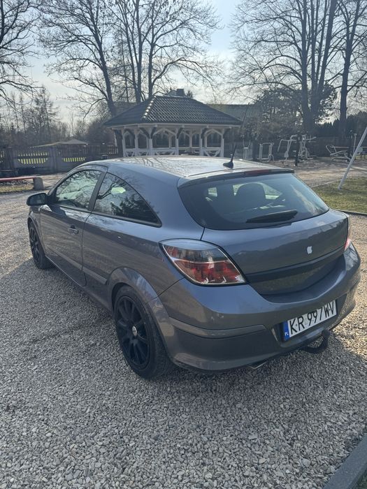 Opel Astra H 2.0T
