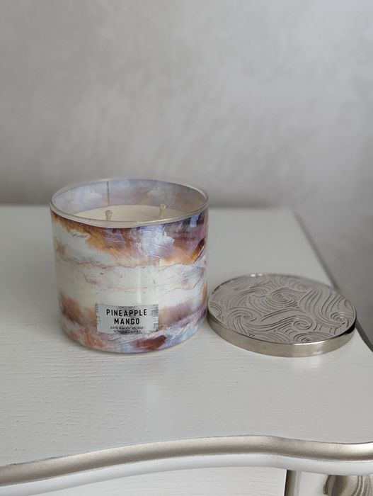 Ароматична воскова свічка з трьома гнотами Bath & Body Works