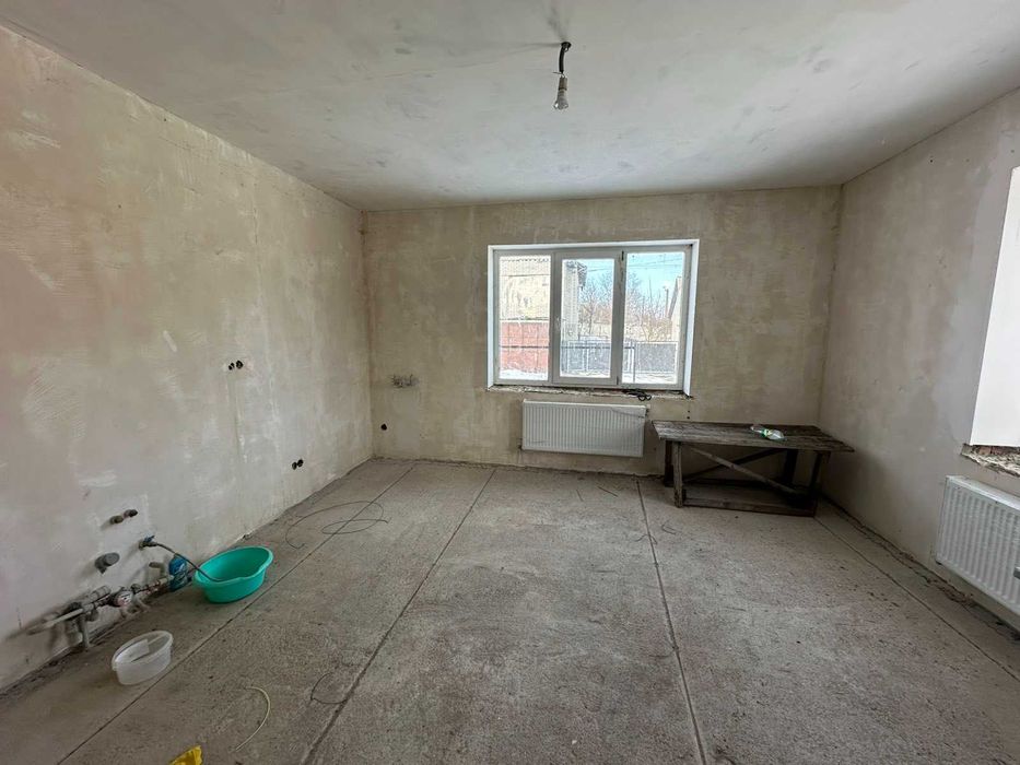 Продаж 1 поверхового будинку з ділянкою на 7.5 сотки, м. Жмеринка