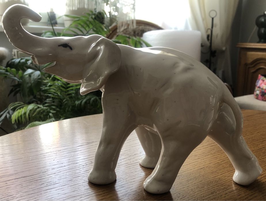 Słoń stary porcelanowy PRL